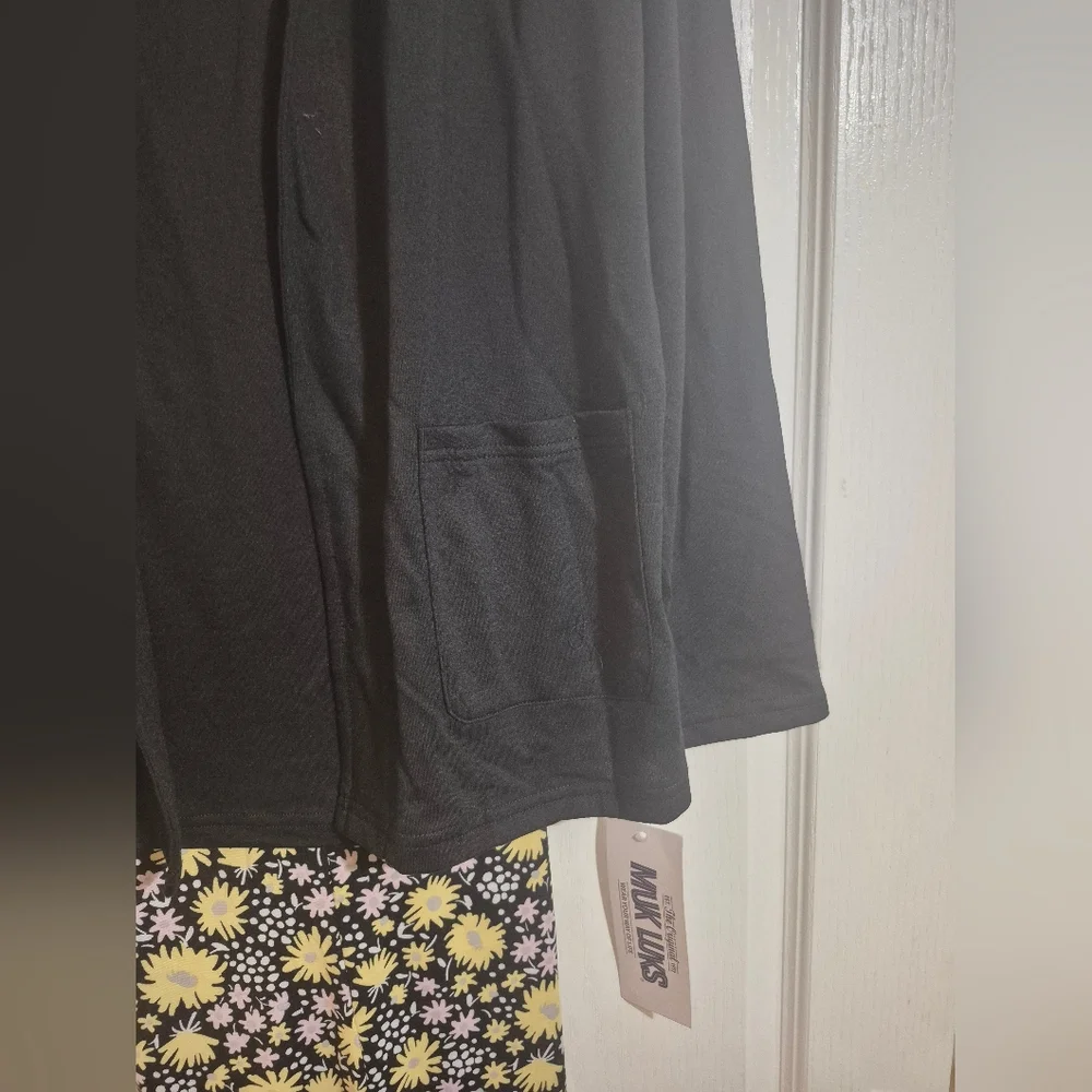 NEW! MUK LUKS Floral 3 PIECE Print Pajama Set - Black and Yellow - Picture 7 of 9